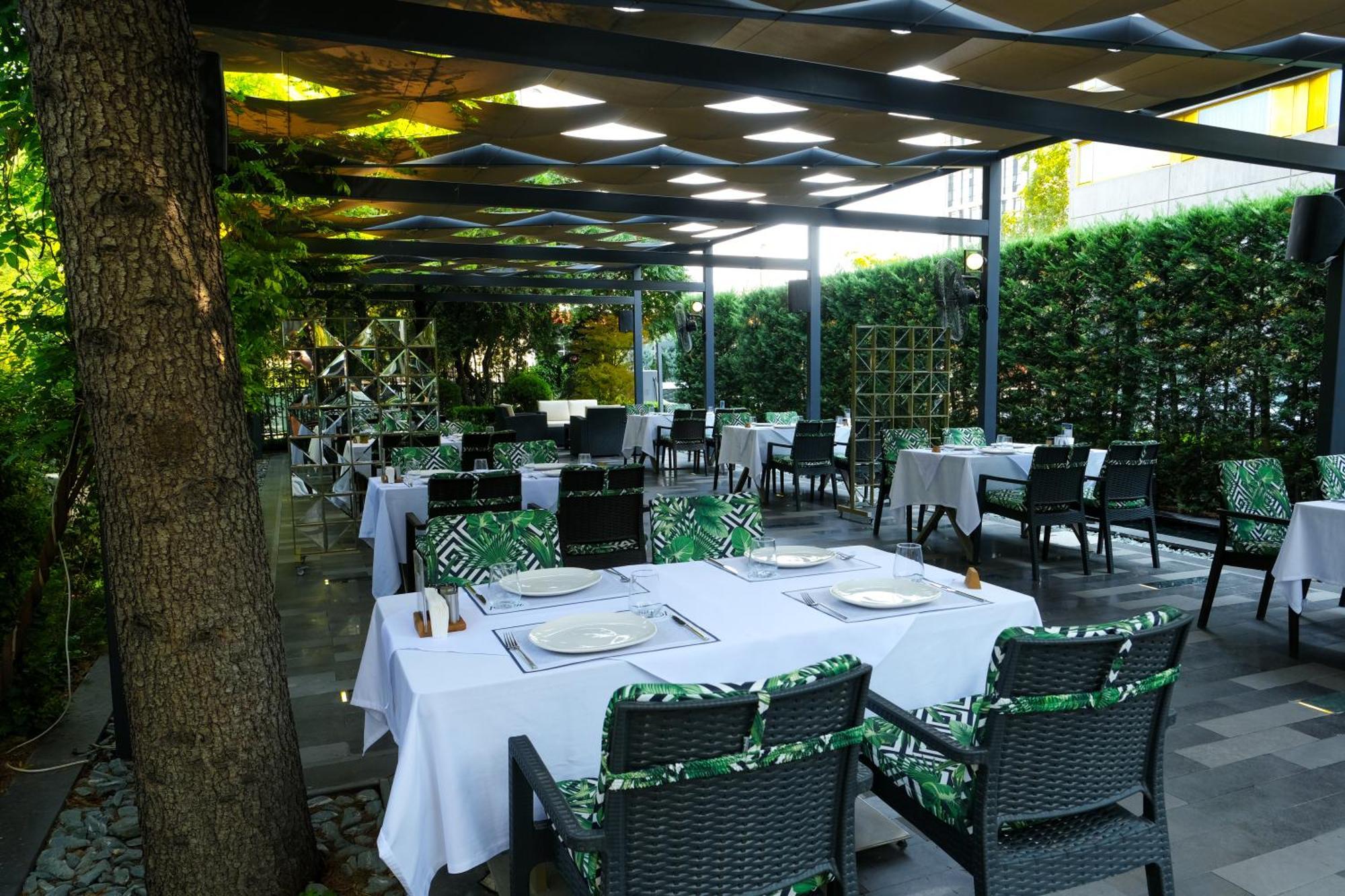 Altinel Ankara Hotel & Convention Center Bagian luar foto