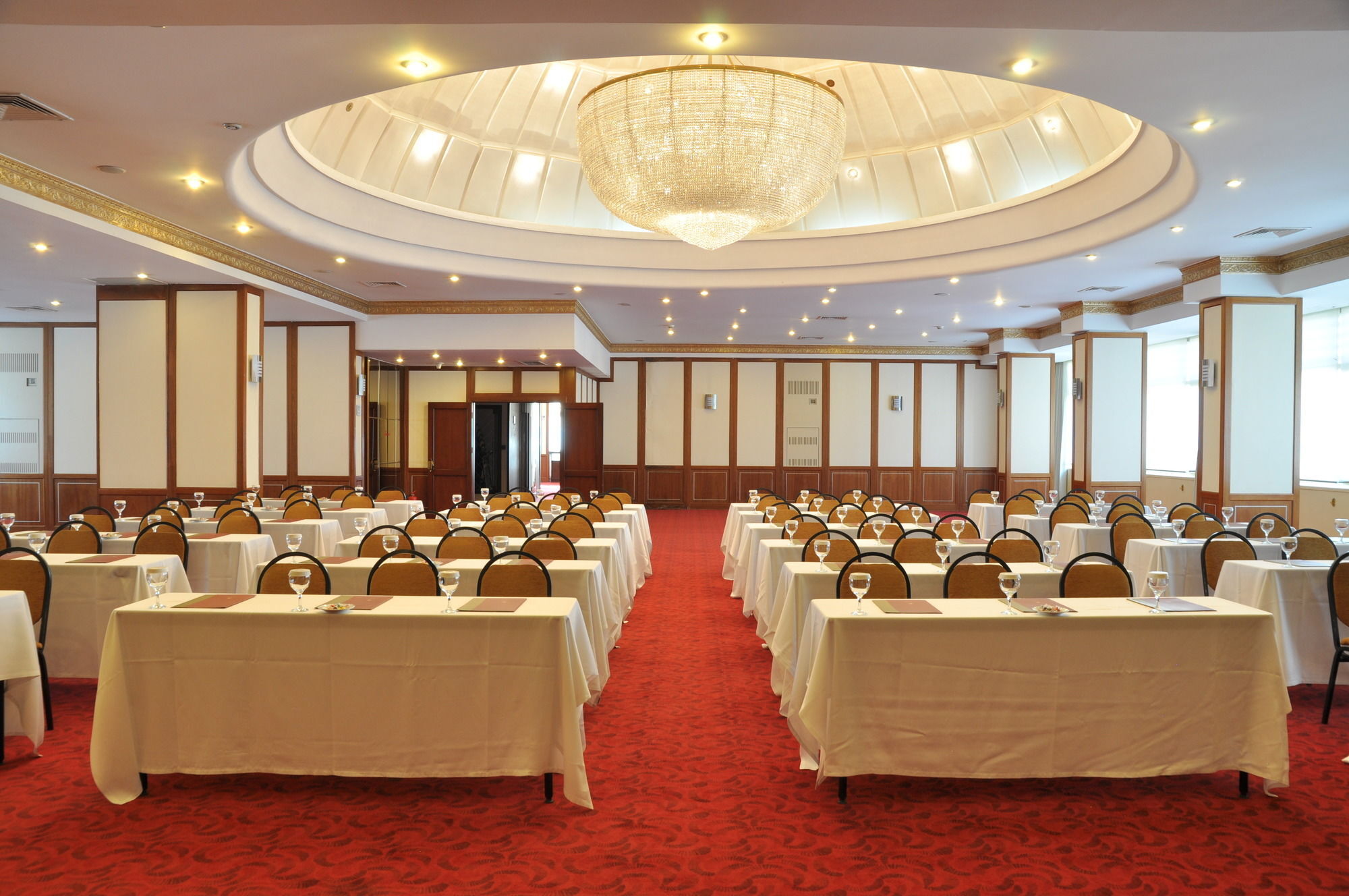 Altinel Ankara Hotel & Convention Center Bagian luar foto