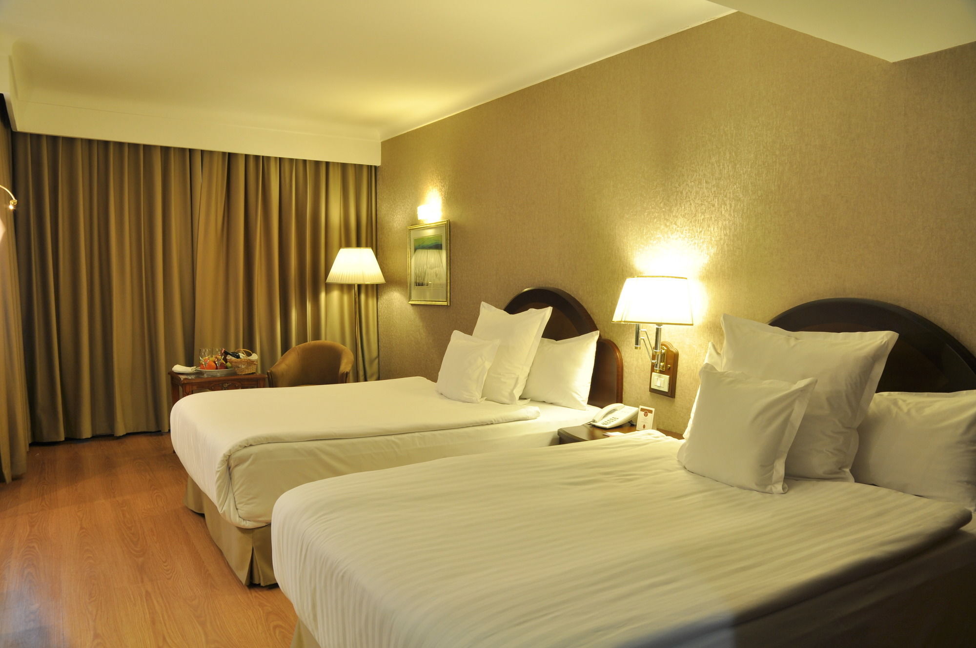 Altinel Ankara Hotel & Convention Center Bagian luar foto